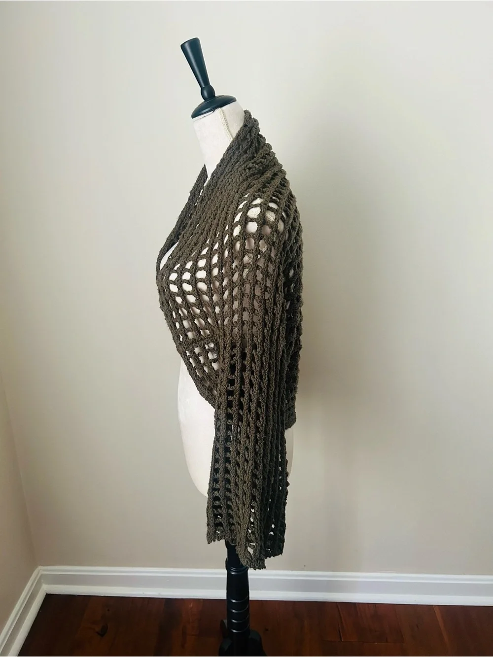 Free People Open-Weave Olive Crochet Shrug, Med, Very Good Used Condition - Picture 5 of 8
